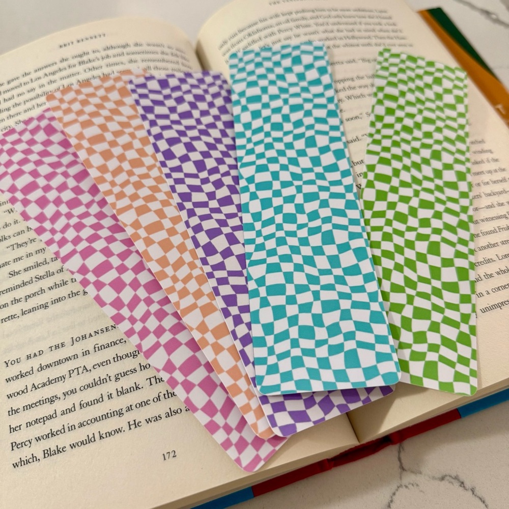 Wavy Checkered Bookmarks Set of 5
